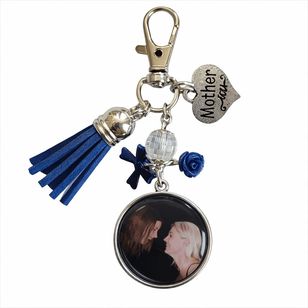 Gepersonaliseerde foto sleutelhanger met donkerblauw kwastje en strik