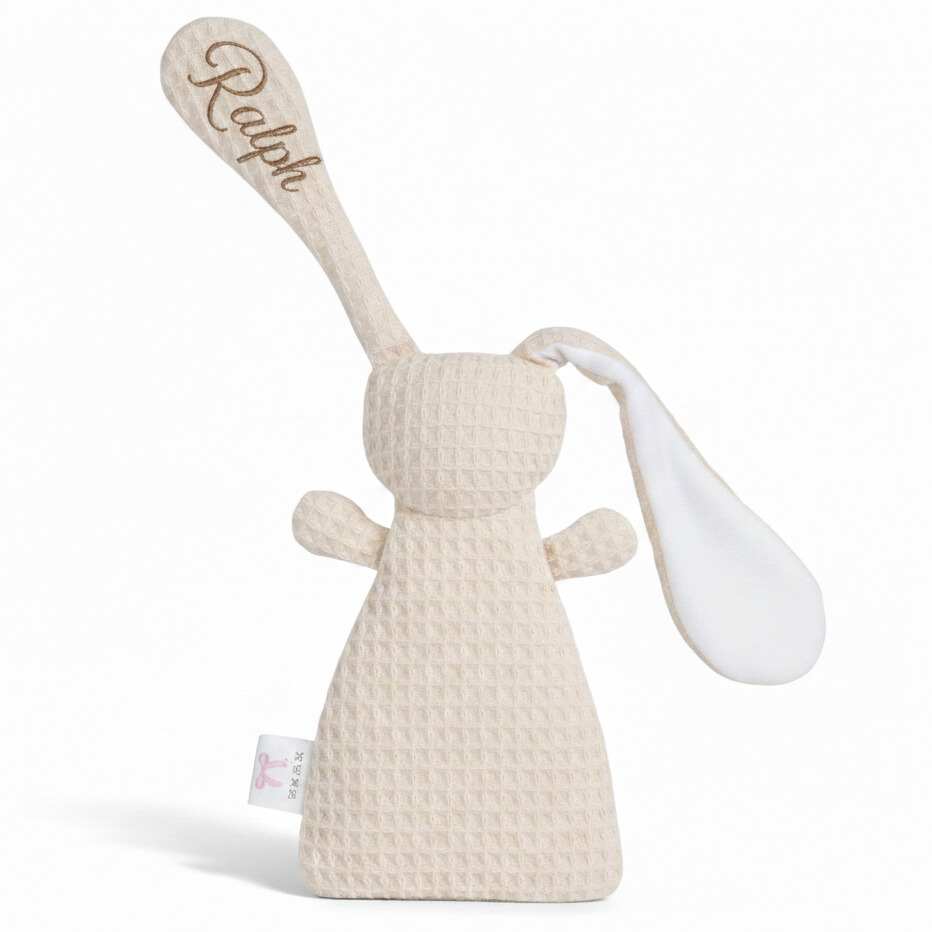 Beige wafel knuffelkonijntje met geborduurde naam 