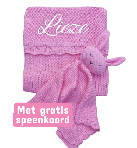 Roze gebreid baby deken met naam geborduurd - ruffle