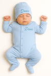 Licht blauwe geborduurd baby kruippakje / boxpakje / pyjama met naam