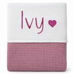 Donker oud roze babydeken