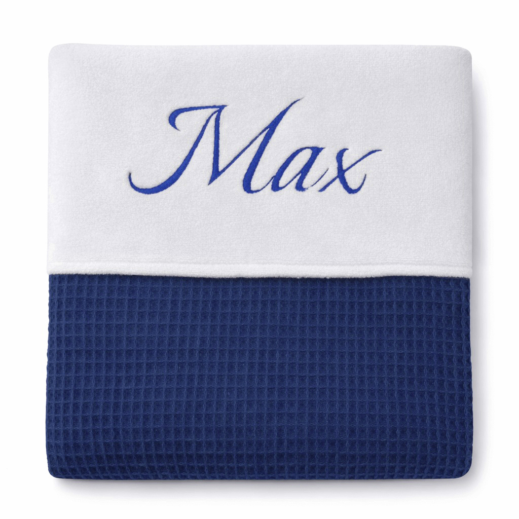 Donker blauw wafel ledikant deken met naam geborduurd