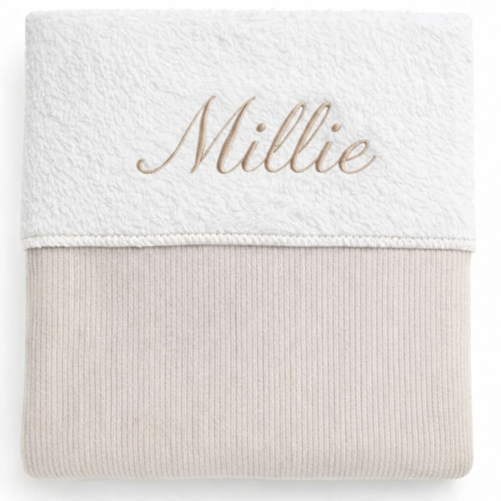 Gepersonaliseerd Beige Babydeken met Naam - Extra Zacht en Comfortabel