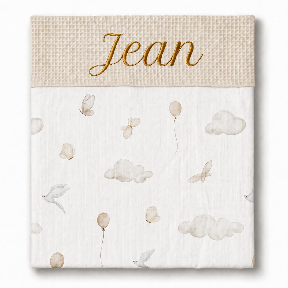 Gepersonaliseerd Babydekentje met Naam – Beige Wafelstof & Hydrofiel – Wolkjes & Ballonnen Print